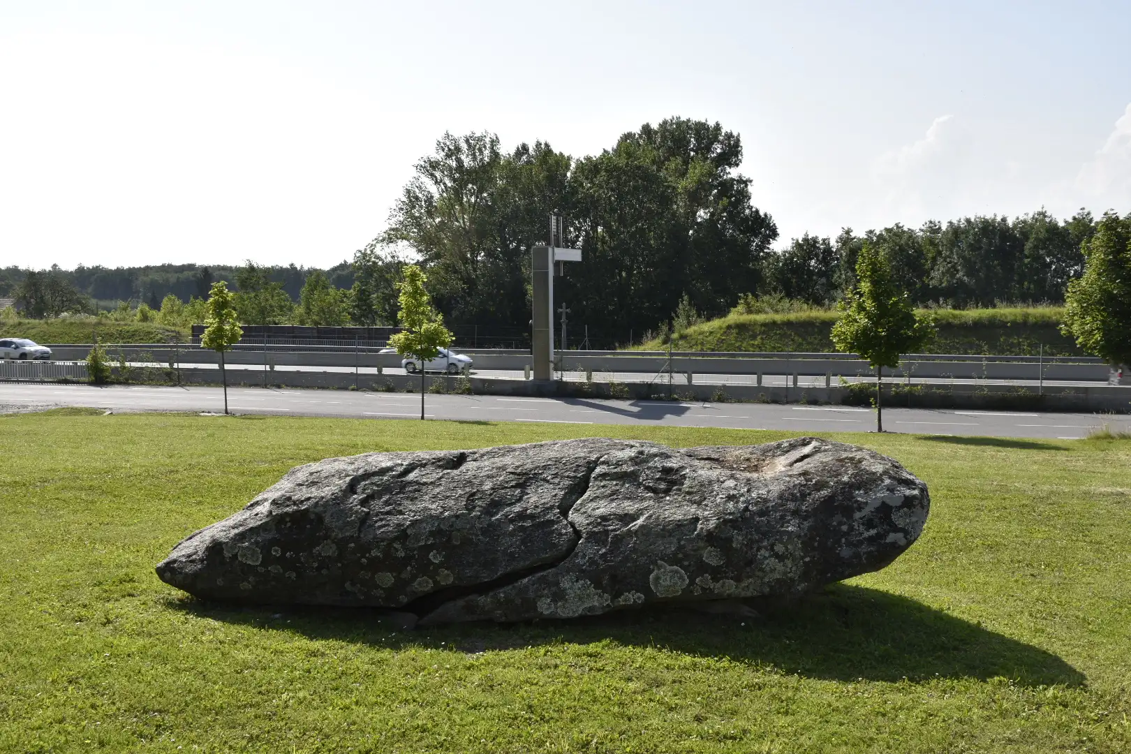 dolmen saint-cergues exterieur