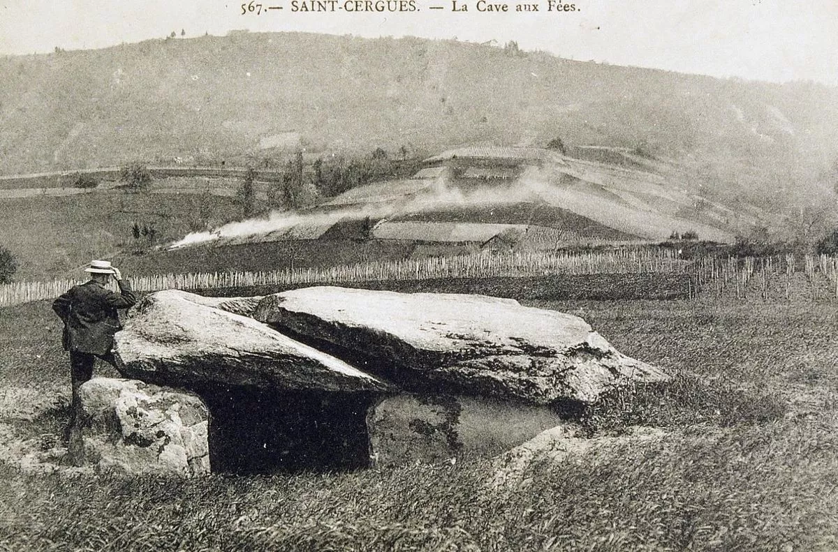 Dolmen saint-cergues photo ancien